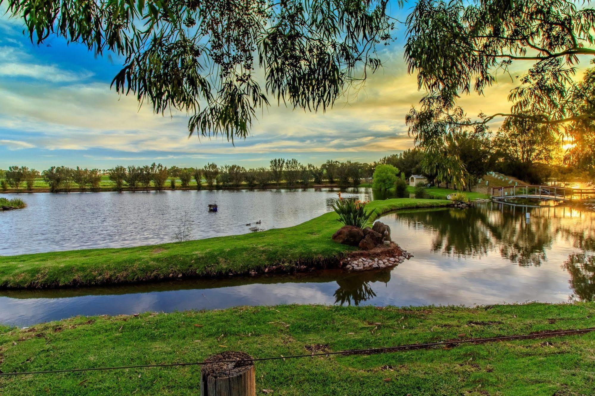 Stonewell Cottages And Vineyards ทานันดา ภายนอก รูปภาพ